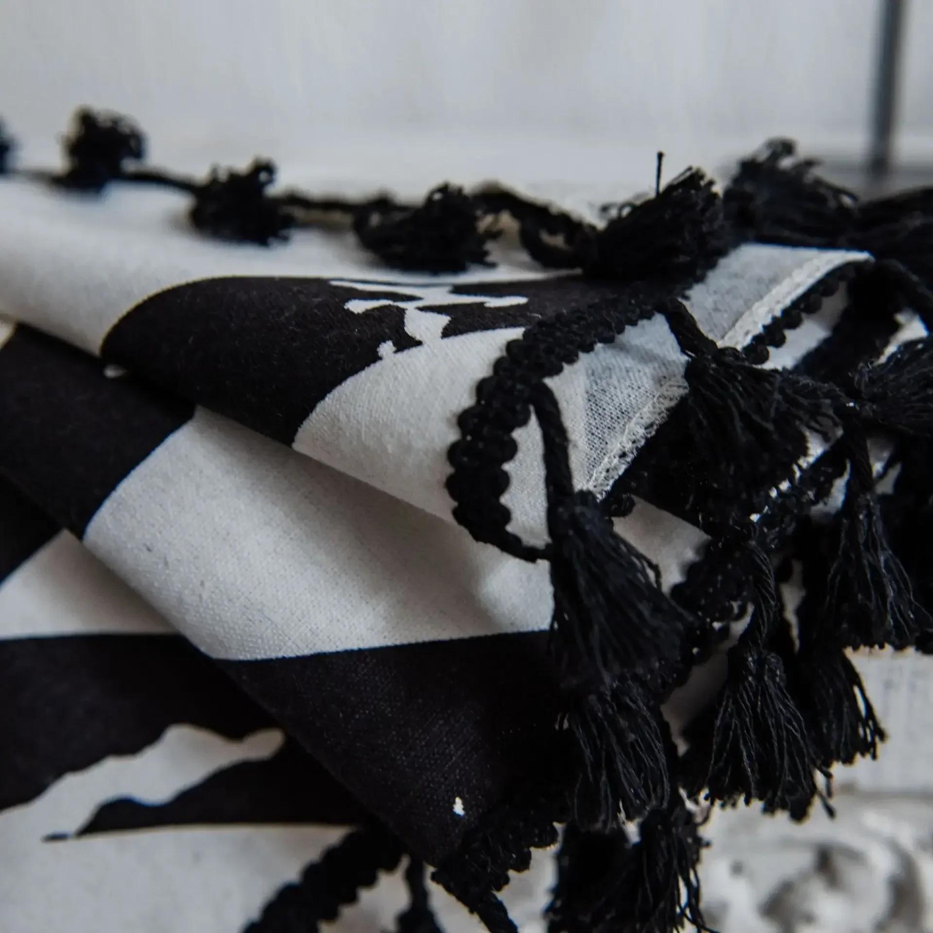 21235-stb-ricamato для гостиной с камерой, зала для обеденного стола, тюль с роскошным Европейским декором, складной слой
21235-stb-ricamato для гостиной с камерой, зала для обеденного стола, тюль с роскошным Европейским декором, складной слой