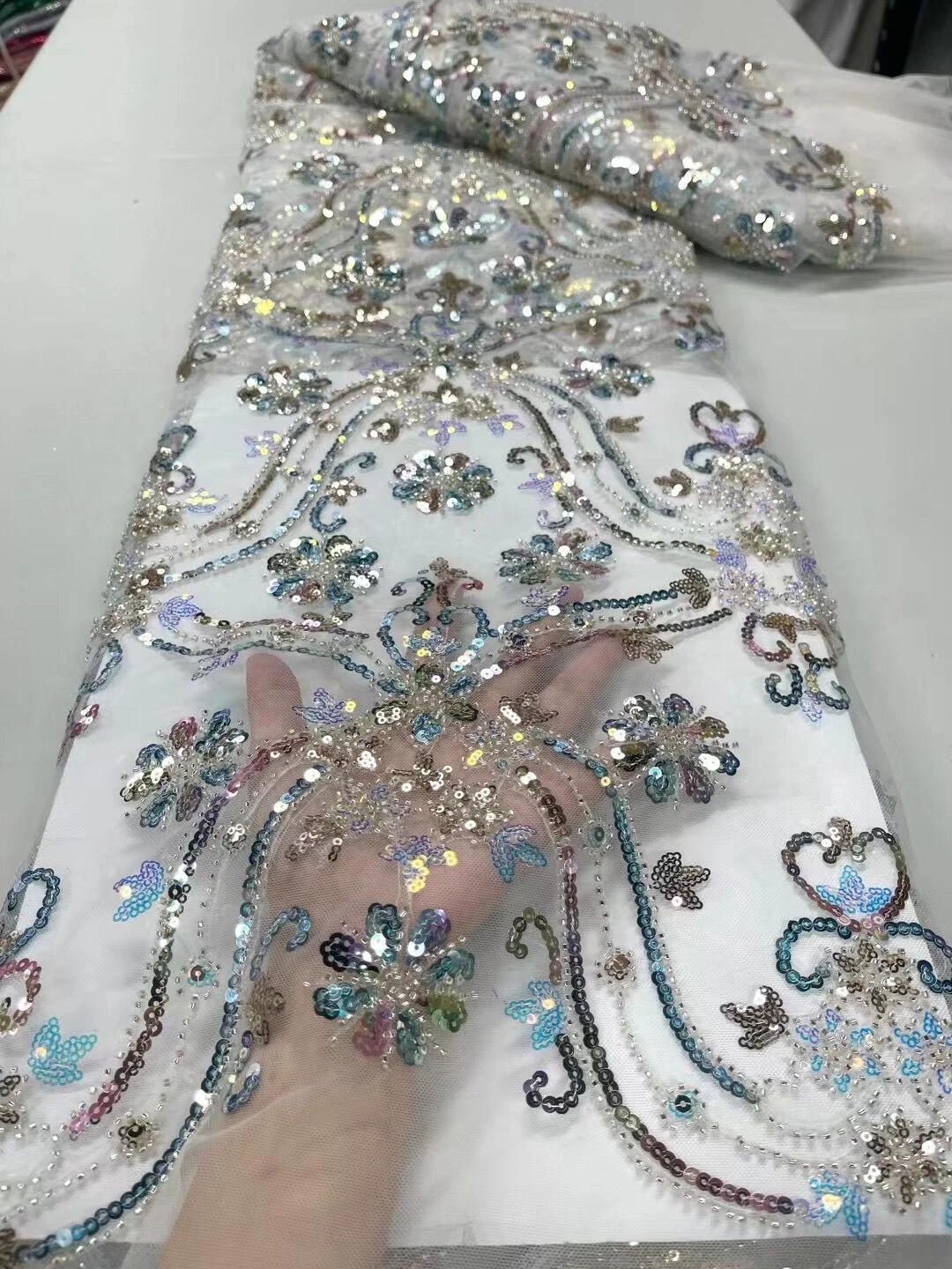 High Quality 2023 African Nigeria Sequins Tulle Lace Fabric French Embroidery Wedding Party Guipure Dress Beads Stone 5Yards
High Quality 2023 African Nigeria Sequins Tulle Lace Fabric French Embroidery Wedding Party Guipure Dress Beads Stone 5Yards