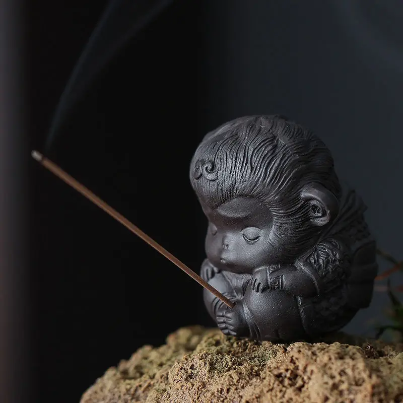 Керамическая статуэтка Обезьяний король Sun Wukong для благовоний
Керамическая статуэтка Обезьяний король Sun Wukong для благовоний