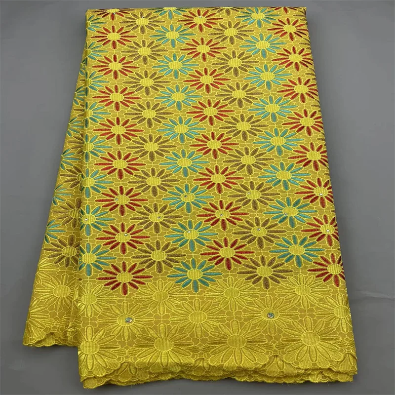 5 yard Swiss lace fabric latest heavy beaded embroidery African 100% cotton fabrics Swiss voile lace popular Dubai style 6L10022
5 yard Swiss lace fabric latest heavy beaded embroidery African 100% cotton fabrics Swiss voile lace popular Dubai style 6L10022