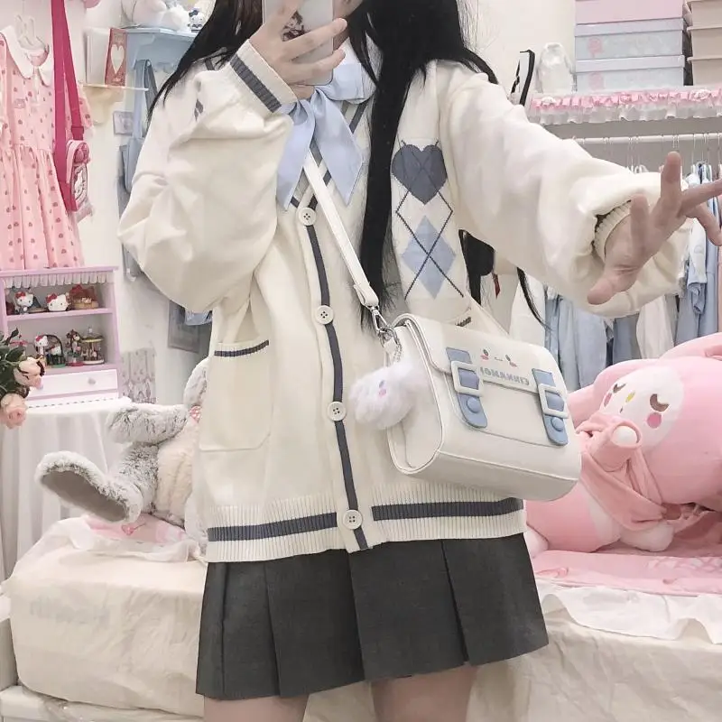 Милая Sanriod аниме серия Mymelody Cinnamoroll Jk Униформа вязаный кардиган свитер универсальная куртка ранец праздничный подарок для девочек
Милая Sanriod аниме серия Mymelody Cinnamoroll Jk Униформа вязаный кардиган свитер универсальная куртка ранец праздничный подарок для девочек