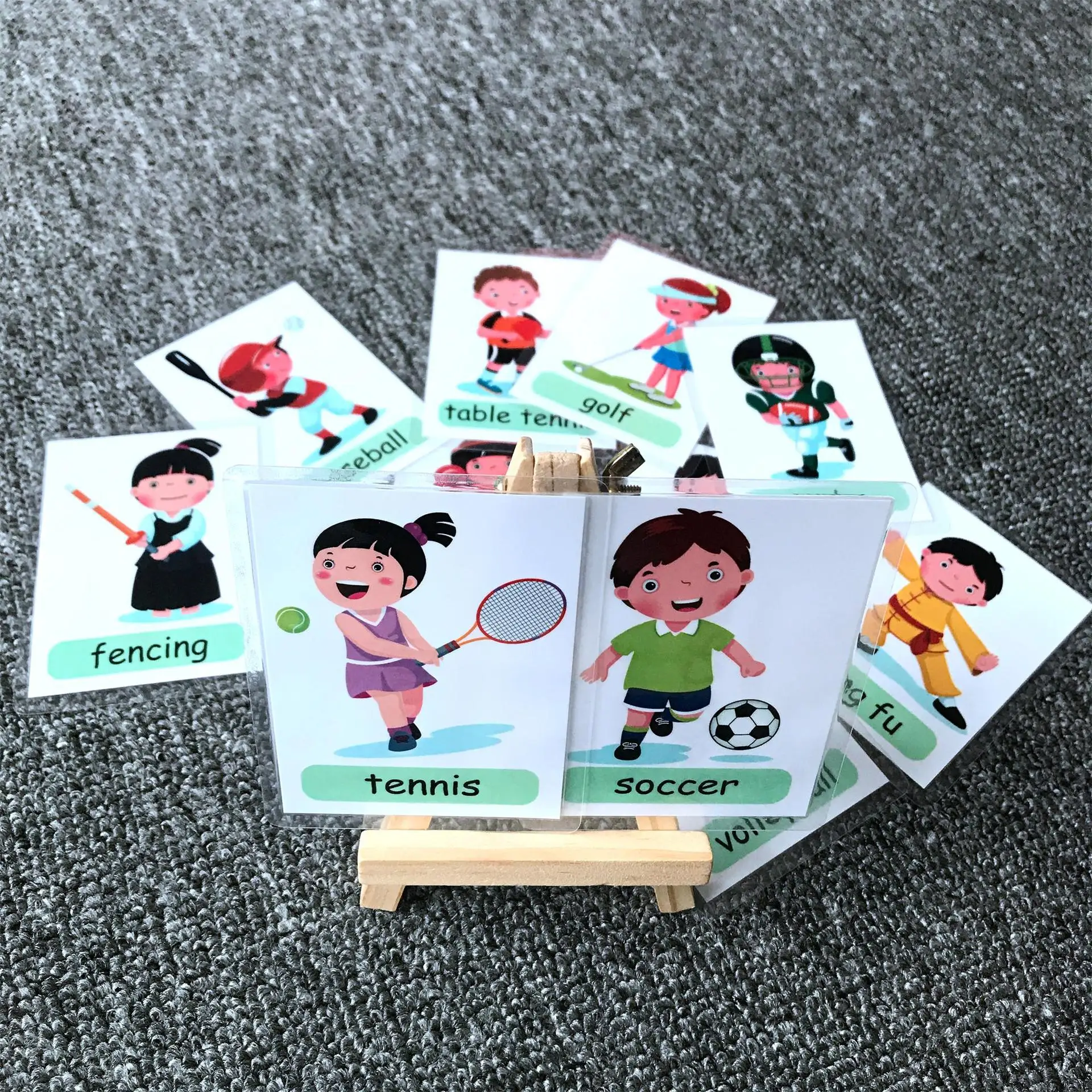 Cross-border plastic packaging waterproof movement, family emotional cognition, English learning, flash cards, flash cards
Cross-border plastic packaging waterproof movement, family emotional cognition, English learning, flash cards, flash cards