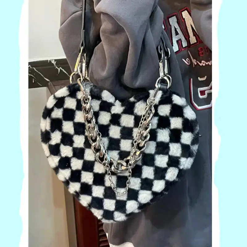 2022 Cute Lolita Shoulder Bag Corssbody Bag Leopard Furry Handbag Heart Shape Women Female Handbag with Chain Purses and Handbag
2022 Cute Lolita Shoulder Bag Corssbody Bag Leopard Furry Handbag Heart Shape Women Female Handbag with Chain Purses and Handbag