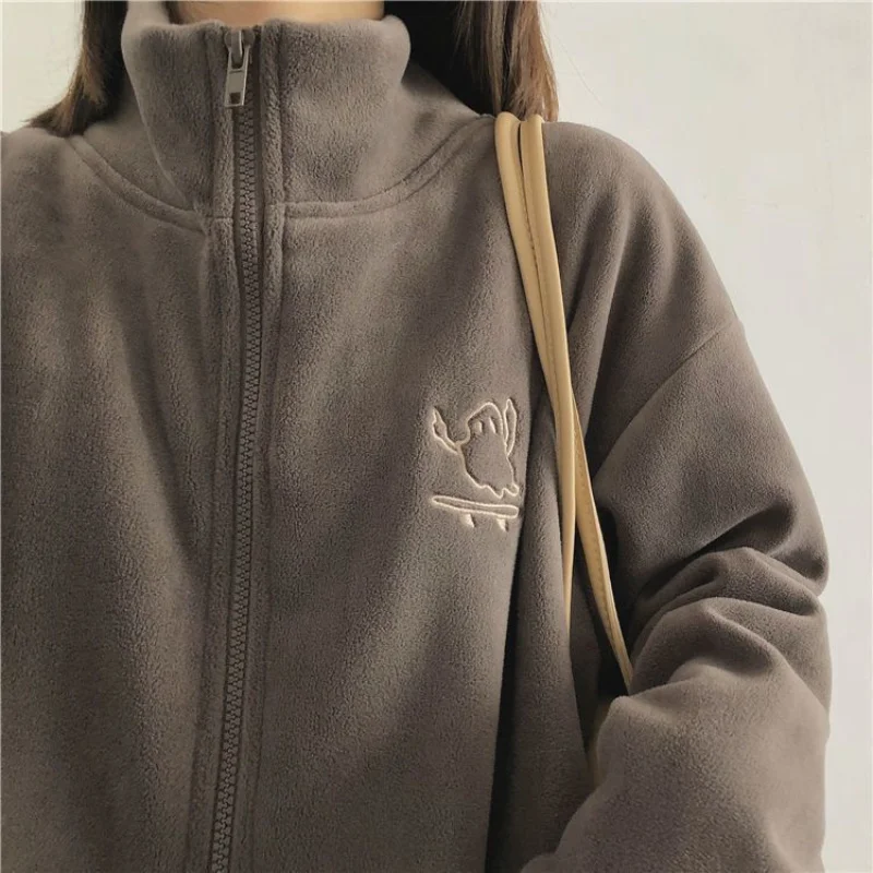 Giant warm small stove thickened embroidery high collar zipper sweater cardigan women's warm fleece sweater polar fleece jacket
Giant warm small stove thickened embroidery high collar zipper sweater cardigan women's warm fleece sweater polar fleece jacket