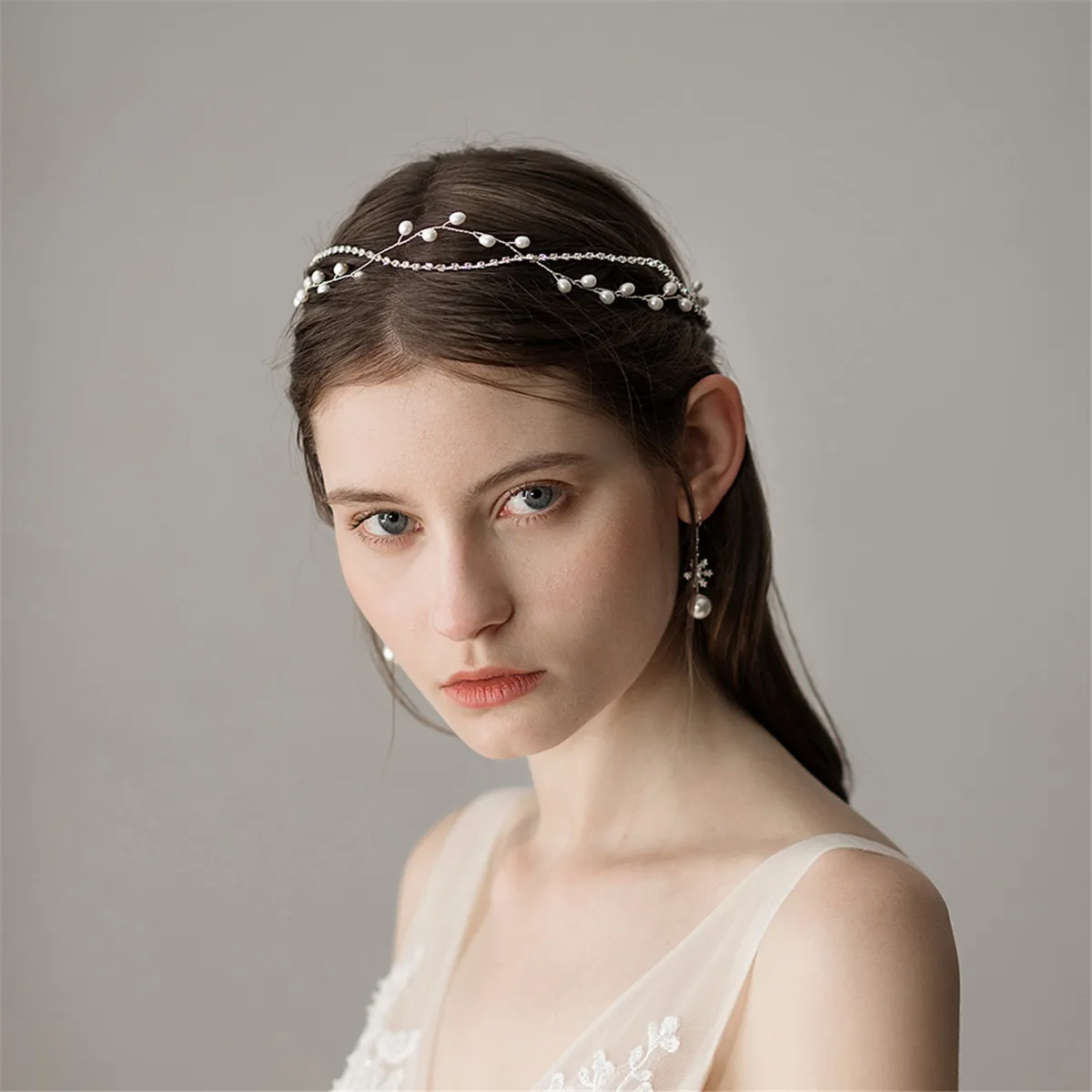 O337 Vintage Bridal Headband Crystal Inlaid Pearls Bridesmaid Headpiece WomenPageant Festival Tiara Handmade Wedding Accessories
O337 Vintage Bridal Headband Crystal Inlaid Pearls Bridesmaid Headpiece WomenPageant Festival Tiara Handmade Wedding Accessories