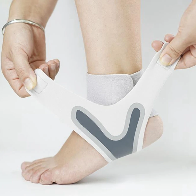 Ankle Support Men Women Breathable Compression Anti Sprain Sleeve Heel Cover Protective Wrap Left / Right Foot 1 pc
Ankle Support Men Women Breathable Compression Anti Sprain Sleeve Heel Cover Protective Wrap Left / Right Foot 1 pc
