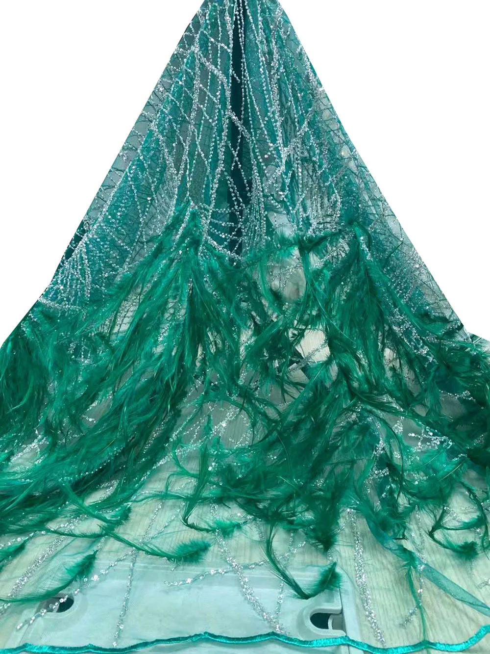 Новинка 2022, Тюлевая ткань с белыми жемчужинами и блестками, французское блестящее платье для свадебной вечеринки, сетчатый материал для шитья вечернего платья невесты
Новинка 2022, Тюлевая ткань с белыми жемчужинами и блестками, французское блестящее платье для свадебной вечеринки, сетчатый материал для шитья вечернего платья невесты