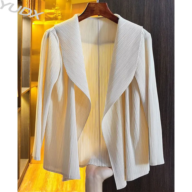 YUIDX Miyake Pleated Pure Color Fashion Coat Women's Tops Cardigan Spring Summer Slim Office Lady Shirts Blouses Aesthetic Cloth
YUIDX Miyake Pleated Pure Color Fashion Coat Women's Tops Cardigan Spring Summer Slim Office Lady Shirts Blouses Aesthetic Cloth