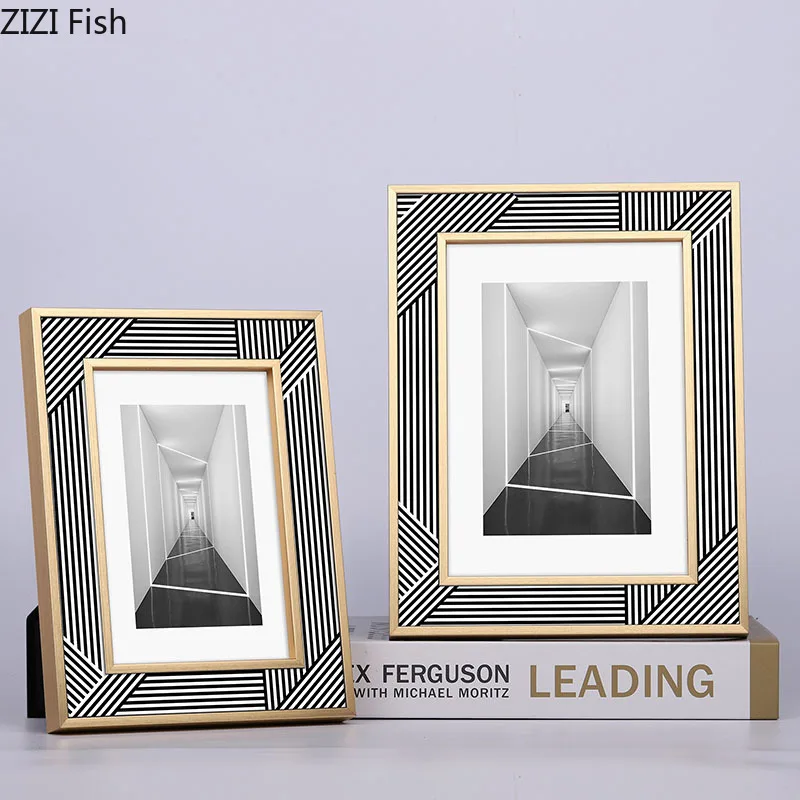 Фоторамка в полоску с текстурой зебры, современный декор для комнаты, эстетические фигурки, портретная рамка, художественное украшение для ...
Фоторамка в полоску с текстурой зебры, современный декор для комнаты, эстетические фигурки, портретная рамка, художественное украшение для ...