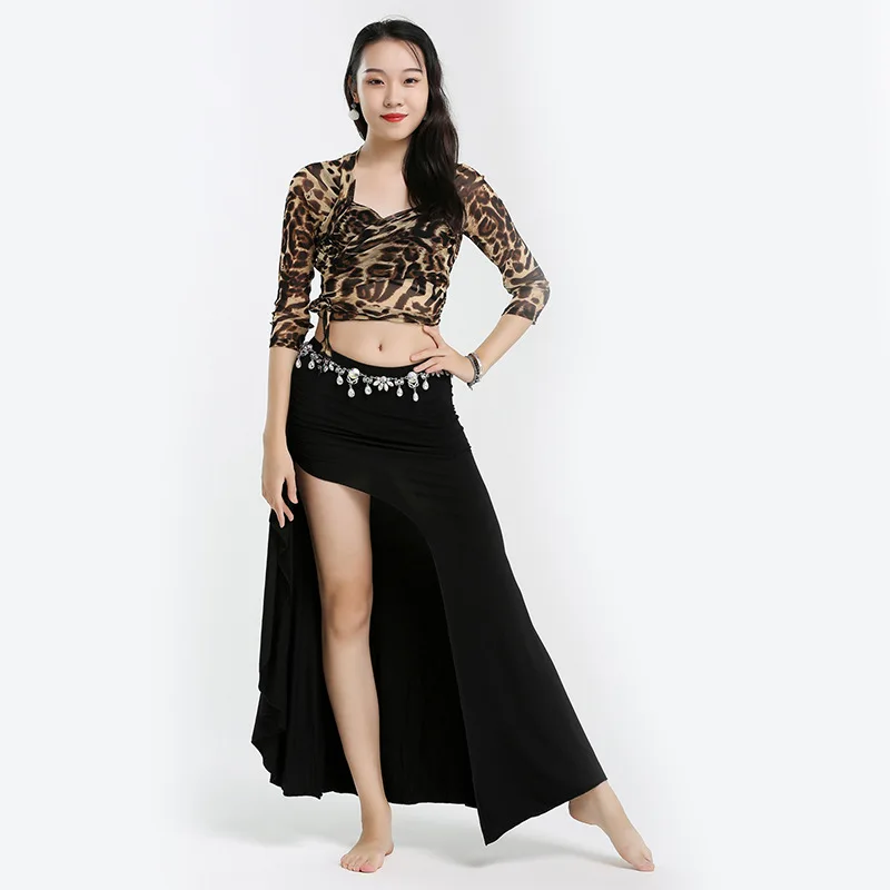2023 New Autumn Costume Women Belly Dance Dress Female Latin Sexy Leopard Print Long-sleeved Top And Black Slit Long Skirt
2023 New Autumn Costume Women Belly Dance Dress Female Latin Sexy Leopard Print Long-sleeved Top And Black Slit Long Skirt