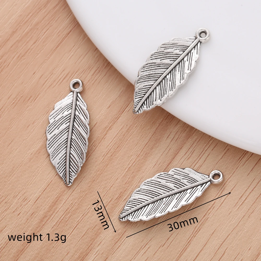 20pcs Exquisite Vintage Leaves Charm Dangles for Women's Fashion Jewelry Making Bracelet Necklace Supplies Pendant DIY Earring
20pcs Exquisite Vintage Leaves Charm Dangles for Women's Fashion Jewelry Making Bracelet Necklace Supplies Pendant DIY Earring
