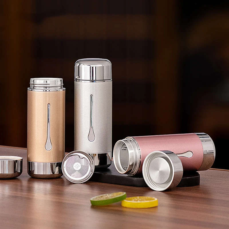 Thermos cup large capacity men's and women's high-grade tea cup sterling silver 999 portable business silver water cup
Thermos cup large capacity men's and women's high-grade tea cup sterling silver 999 portable business silver water cup