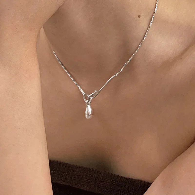 Korean Style Unique Pearl Pendant Necklace Women's Collarbone Chain Fashion Jewelry Gift Party Jewelry Support Wholesale
Korean Style Unique Pearl Pendant Necklace Women's Collarbone Chain Fashion Jewelry Gift Party Jewelry Support Wholesale