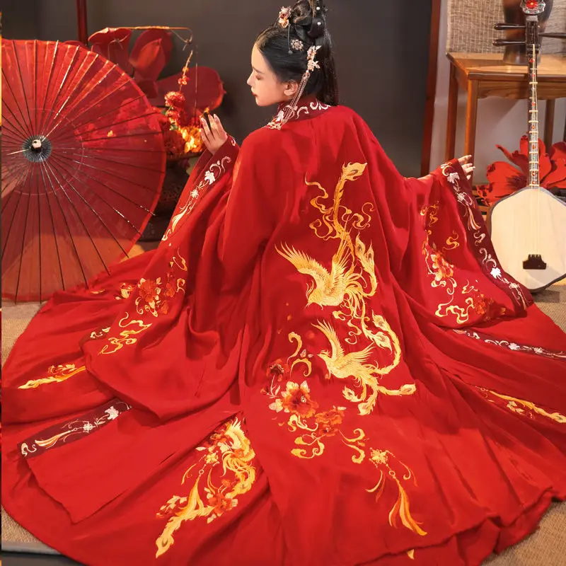 Fenglaiyihua для влюбленных с большими рукавами, с перекрестным воротником, длиной талии, юбка Ru, тяжелая промышленная Вышивка Феникс
Fenglaiyihua для влюбленных с большими рукавами, с перекрестным воротником, длиной талии, юбка Ru, тяжелая промышленная Вышивка Феникс