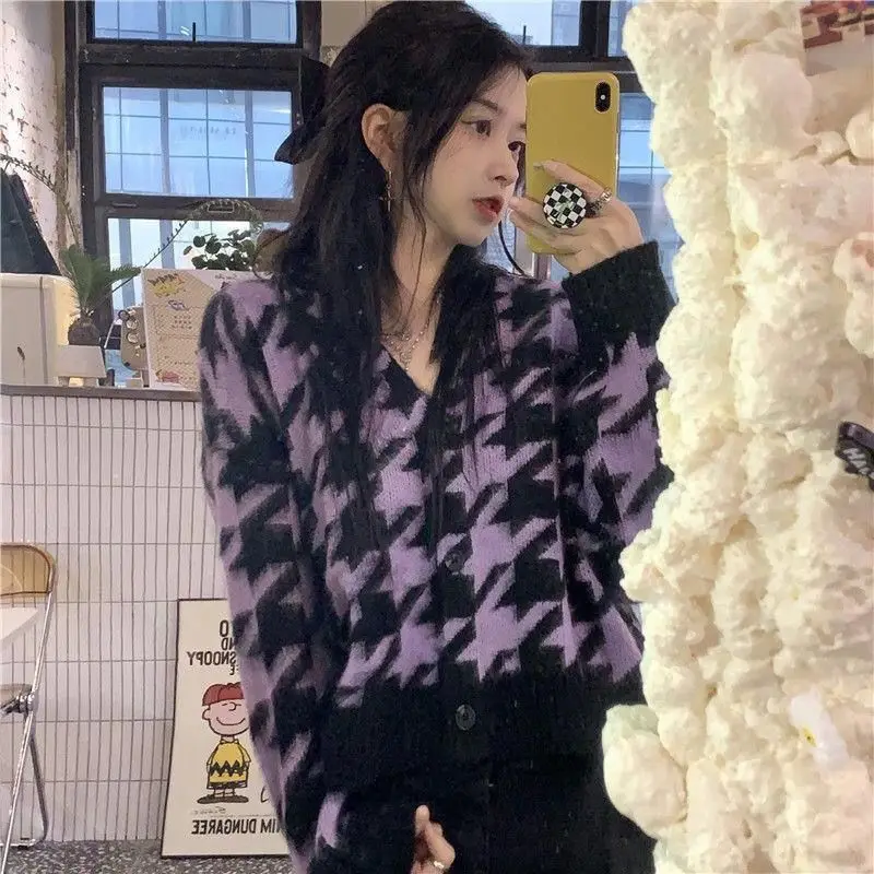 Дизайнерский ретро-кардиган для ленивых женщин, свитер для студенток, новинка на осень и зиму, корейский Свободный вязаный жакет, свитер на ... 
Дизайнерский ретро-кардиган для ленивых женщин, свитер для студенток, новинка на осень и зиму, корейский Свободный вязаный жакет, свитер на ...