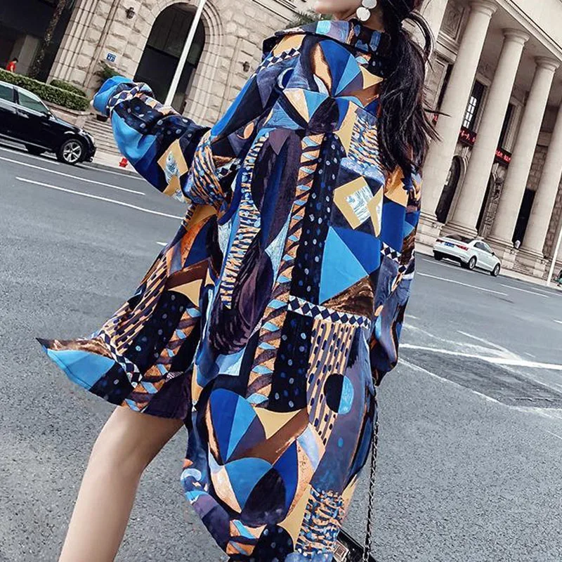 Fashion Printed Casual Women's Single-breasted Blouse Vintage High Street Loose Long Sleeve Blouse Female Clothing Spring Summer
Fashion Printed Casual Women's Single-breasted Blouse Vintage High Street Loose Long Sleeve Blouse Female Clothing Spring Summer