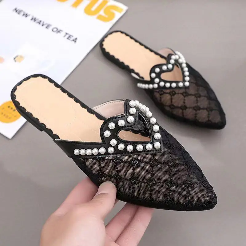 Women's Summer Mesh Baotou Hollow Out Casual Slippers Soft Bottom Non Slip Pearl Pointed Half Supported Low Heeled Sandals
Women's Summer Mesh Baotou Hollow Out Casual Slippers Soft Bottom Non Slip Pearl Pointed Half Supported Low Heeled Sandals