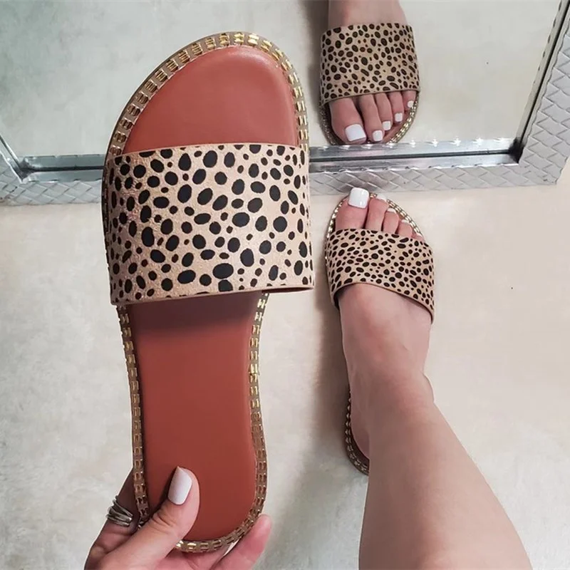 2022 Women Sandals Fahion Leopard Summer Beach Slides Shoes Flat Slippers Outdoor Female Simple Holiday Shoes Large Size 36~43
2022 Women Sandals Fahion Leopard Summer Beach Slides Shoes Flat Slippers Outdoor Female Simple Holiday Shoes Large Size 36~43