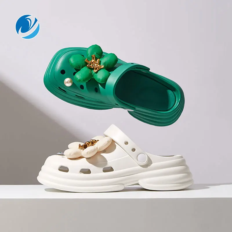 Mo Dou 2022 Spring Summer New Fashion Thick Sole Home Wrapped Toe Beach Charms Clogs Women Shoes Sweet Outdoor Sandals Slippers
Mo Dou 2022 Spring Summer New Fashion Thick Sole Home Wrapped Toe Beach Charms Clogs Women Shoes Sweet Outdoor Sandals Slippers