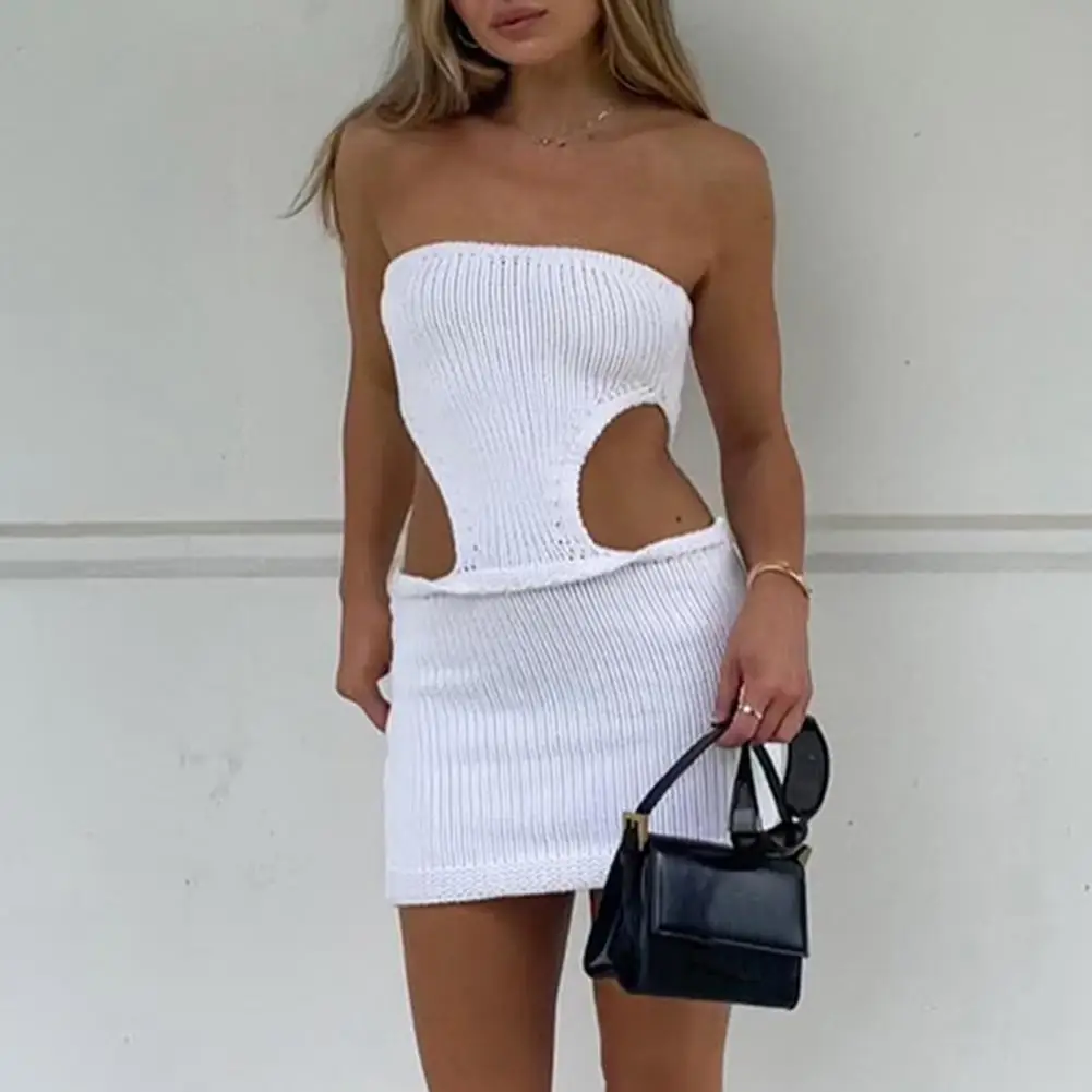 2022 Summer Off Shoulder Sleeveless Chest Wrapping Sexy Y2K Backless Knit Dress Women Waist Hollow Out Bodycon Dress
2022 Summer Off Shoulder Sleeveless Chest Wrapping Sexy Y2K Backless Knit Dress Women Waist Hollow Out Bodycon Dress