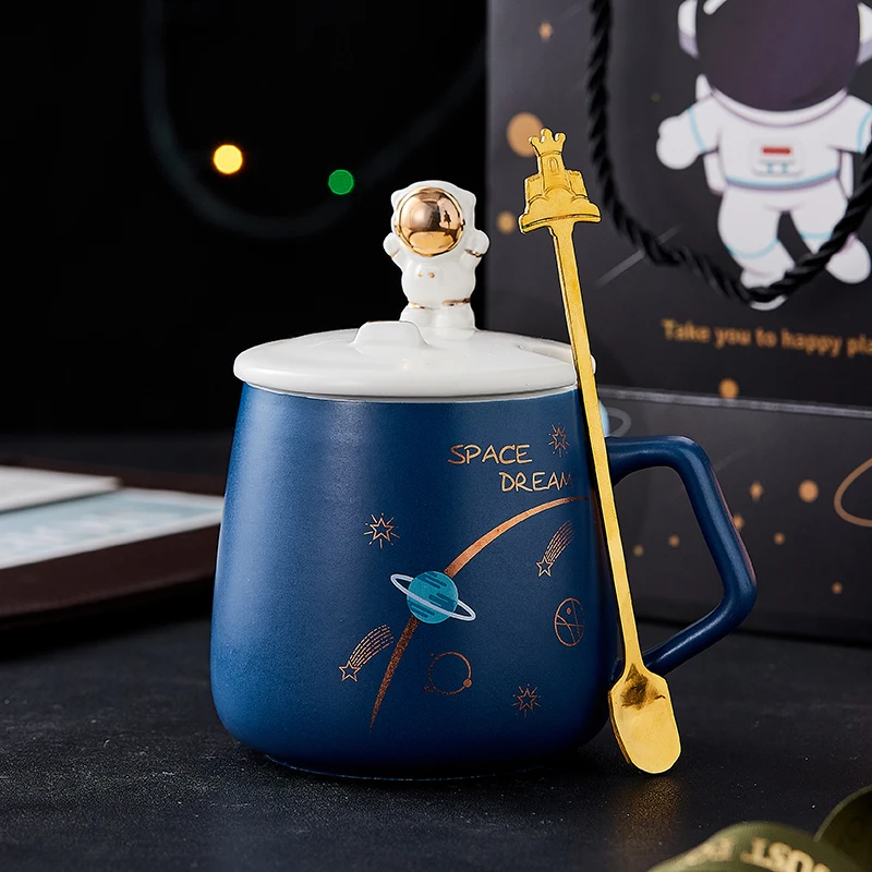 Cartoon Space Astronaut Water Cup Male And Female Student Mug Milk Cup Simple Creative Office Ceramic Cup With Scoop 400ml
Cartoon Space Astronaut Water Cup Male And Female Student Mug Milk Cup Simple Creative Office Ceramic Cup With Scoop 400ml