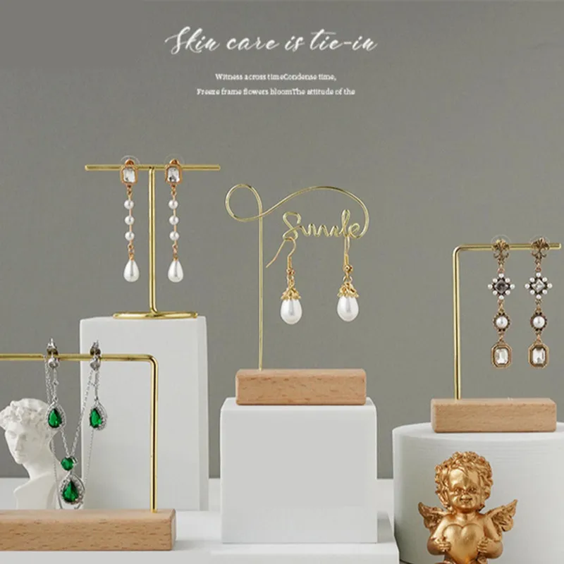 Jewelry Rack Photography Props Ornaments Ins Style Necklaces Earrings Jewelry Photography Decoration Display Shooting Background
Jewelry Rack Photography Props Ornaments Ins Style Necklaces Earrings Jewelry Photography Decoration Display Shooting Background