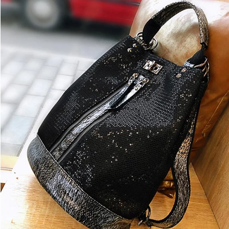 New Fashion Sequins Leather Laptop Backpack Women Female Personality Lock Anti Theft Bagpack Travel Mochila Feminina Back Pack
New Fashion Sequins Leather Laptop Backpack Women Female Personality Lock Anti Theft Bagpack Travel Mochila Feminina Back Pack