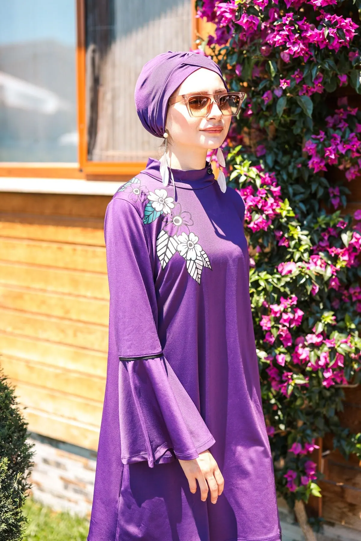 Muslim Burkinis Purple Floral Detailed Design M Swimwear Modest Summer Clothing Hijab Sport Swimsuit Islamic Full Cover
Muslim Burkinis Purple Floral Detailed Design M Swimwear Modest Summer Clothing Hijab Sport Swimsuit Islamic Full Cover