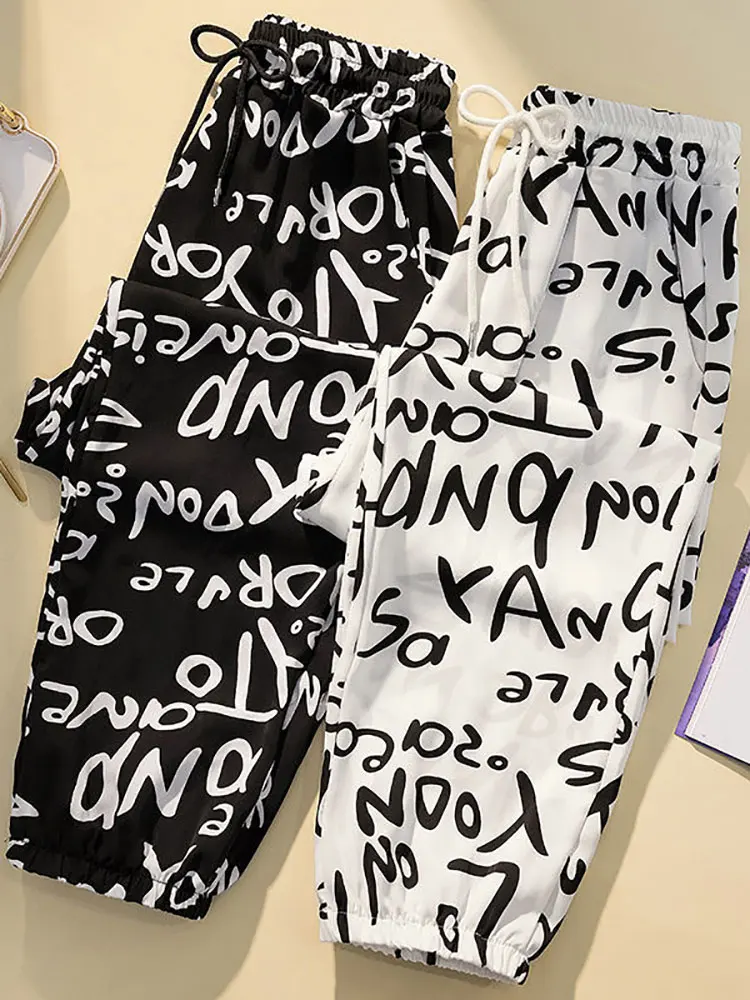 oversized Letters Ice Silk Sweatpants Women 2022 summer New Baggy Fashion Sports Trousers Female Joggers Streetwear Hiking
oversized Letters Ice Silk Sweatpants Women 2022 summer New Baggy Fashion Sports Trousers Female Joggers Streetwear Hiking