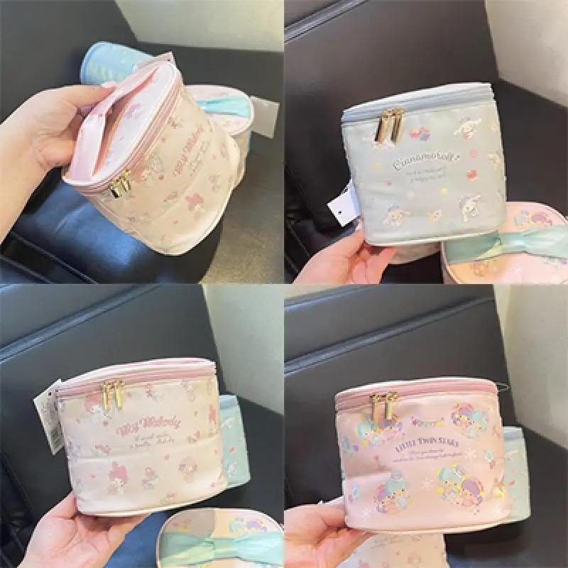 Sanrios Anime Kuromi My Melody Girls Cosmetic Bag Kawaii Pochacco Little Twin Star Lotso Portable Large Capacity Toiletries Box
Sanrios Anime Kuromi My Melody Girls Cosmetic Bag Kawaii Pochacco Little Twin Star Lotso Portable Large Capacity Toiletries Box