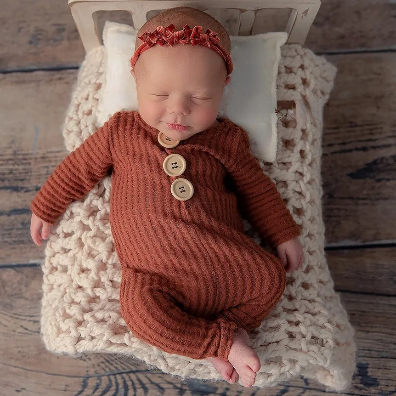 Newborn Props Soft Baby Boy Girls Costume Infant Knitted Buttons Romper Outfit Baby Props Newborn Photography Accessories
Newborn Props Soft Baby Boy Girls Costume Infant Knitted Buttons Romper Outfit Baby Props Newborn Photography Accessories