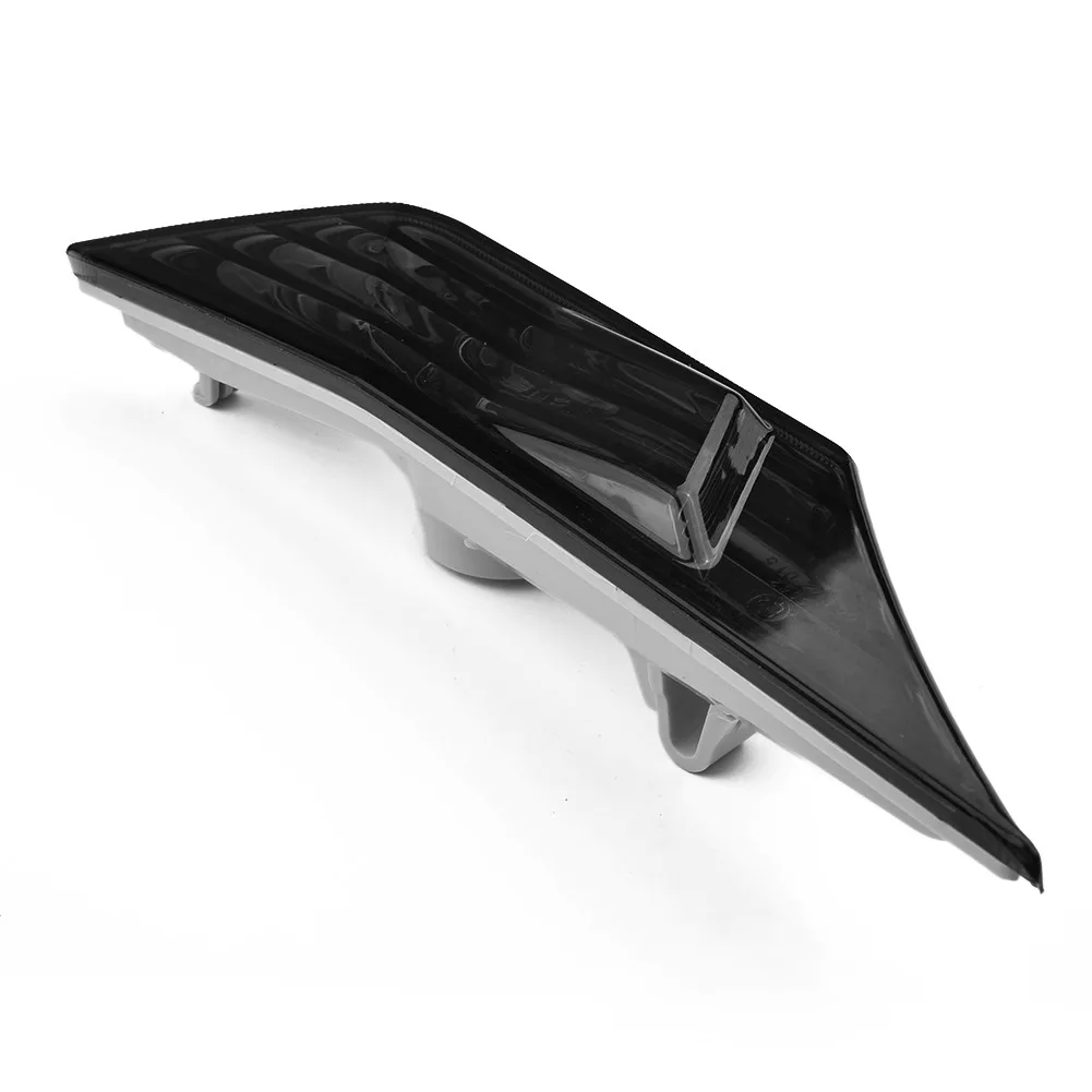 Turn Signal Light Side Marker Lamp White Light Black Shell Modified Parts Replaces Width Light 20.5*4.5*3.3cm Black
Turn Signal Light Side Marker Lamp White Light Black Shell Modified Parts Replaces Width Light 20.5*4.5*3.3cm Black