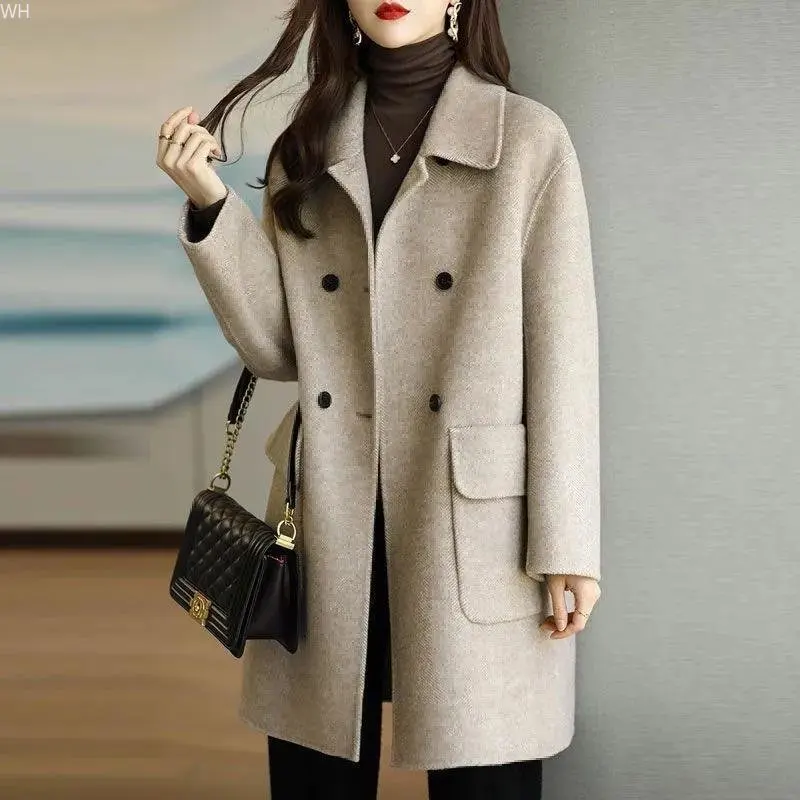 Famous Brand Coat Medium and Long Woolen Coats Women's Turn-down Collar Warm Autumn Winter New Korean Version Loose Temperament
Famous Brand Coat Medium and Long Woolen Coats Women's Turn-down Collar Warm Autumn Winter New Korean Version Loose Temperament