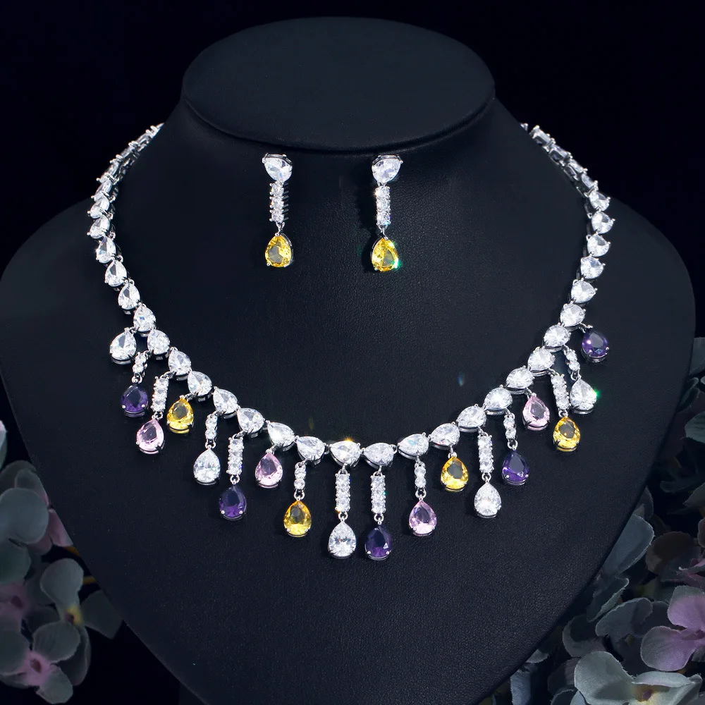 Luxury Cubic Zircon Water Drop Tassel Necklace Earrings Jewelry Bridal Women Fashion Wedding Party Set Crystal Choker Statement
Luxury Cubic Zircon Water Drop Tassel Necklace Earrings Jewelry Bridal Women Fashion Wedding Party Set Crystal Choker Statement