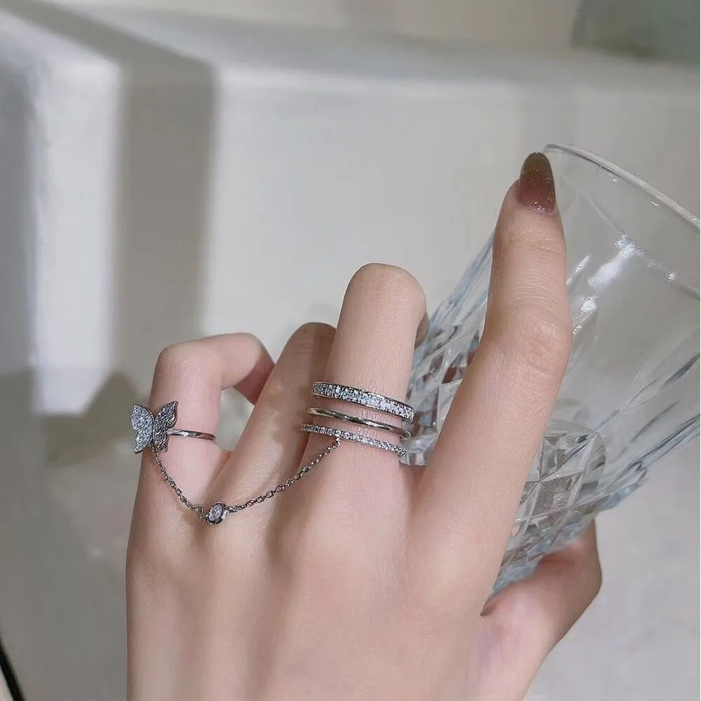 Finger Link Chains Cool Rings Bling Crystals Vintage Butterfly Black Heart Double Finger Rings For Women Girl Party Jewelry Gift
Finger Link Chains Cool Rings Bling Crystals Vintage Butterfly Black Heart Double Finger Rings For Women Girl Party Jewelry Gift