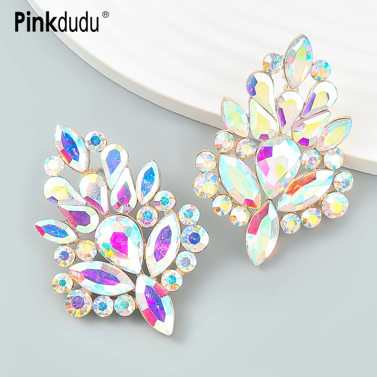 Pinkdudu Fashion 3 Color Super Flash Acrylic Flower Stud Earrings Elegant Party Geometric Big Earrings for Women Jewelry PD936
Pinkdudu Fashion 3 Color Super Flash Acrylic Flower Stud Earrings Elegant Party Geometric Big Earrings for Women Jewelry PD936
