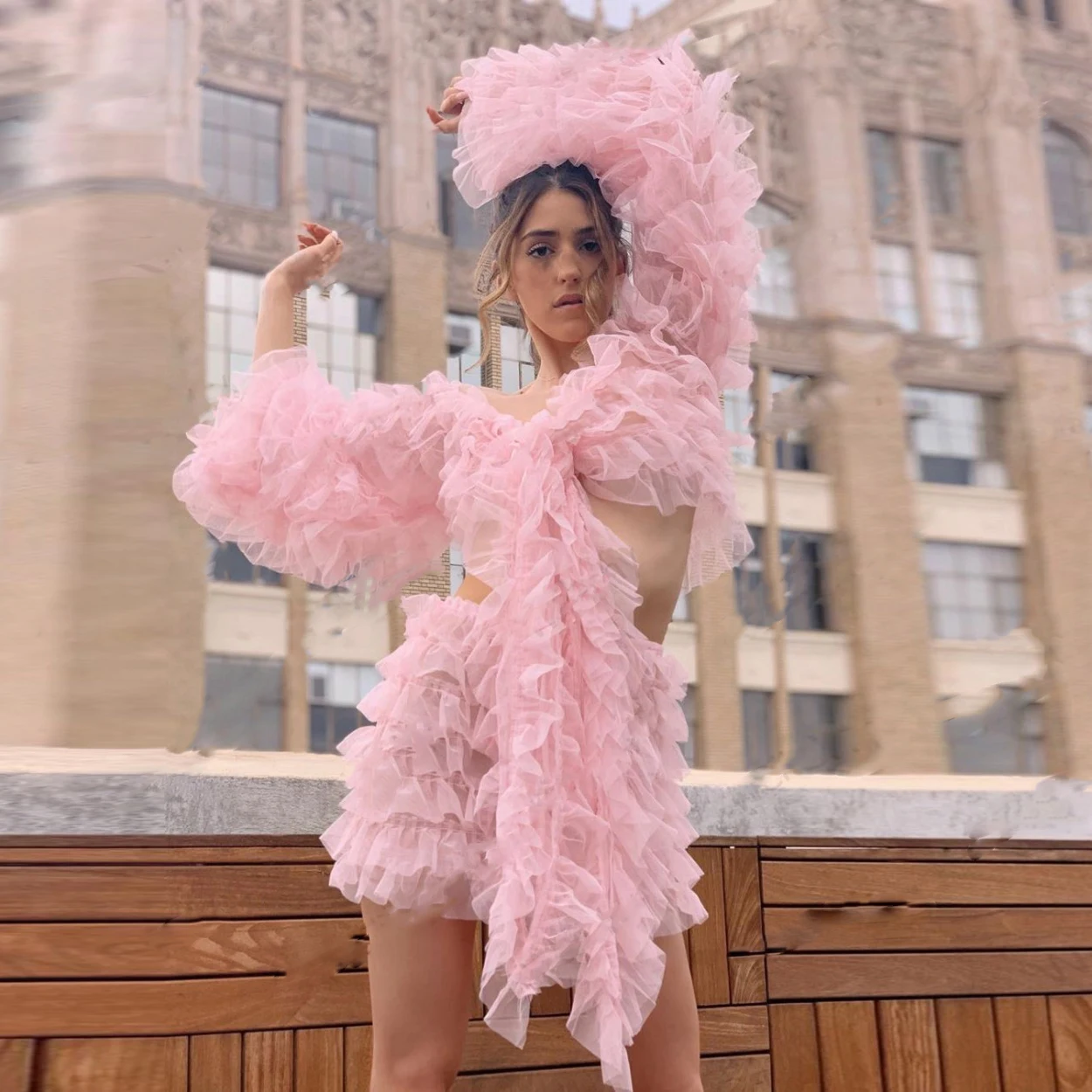 Fluffy Pink Two Pieces Sets Women Tiered Ruffle Off Shoulder Blouse Woman Top And Shorts Tulle Pants Fullness Party Wear
Fluffy Pink Two Pieces Sets Women Tiered Ruffle Off Shoulder Blouse Woman Top And Shorts Tulle Pants Fullness Party Wear