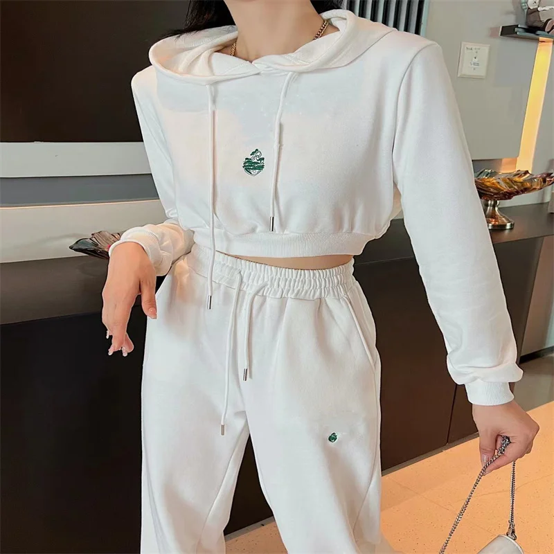 Women Shorts Tops with Hats and Pants Suits Casual Streetwear Style Cotton Fabric Soft Comfortable Decorated with Draw-strapes
Women Shorts Tops with Hats and Pants Suits Casual Streetwear Style Cotton Fabric Soft Comfortable Decorated with Draw-strapes
