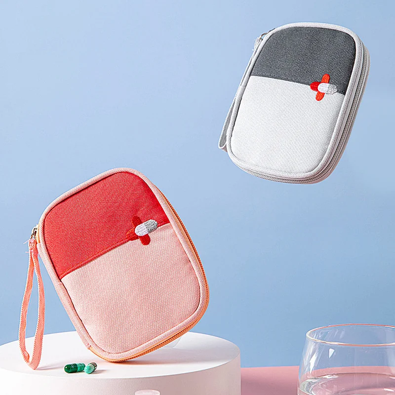 Portable Medicine Bag Mini Handbags Cute Pill Case Survival Outdoor Useful First Aid Organizer Storage Camping Oxford Cloth Home
Portable Medicine Bag Mini Handbags Cute Pill Case Survival Outdoor Useful First Aid Organizer Storage Camping Oxford Cloth Home
