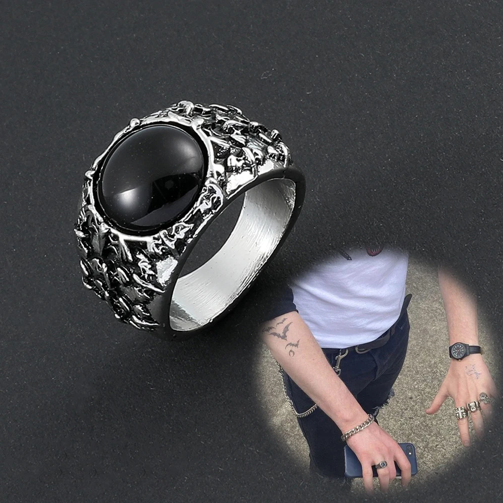 Hot Tv Show S T Figure Jewelry Vintage Punk Eddie Munson Rings Y2k Jewellery Rings for Eddie Munson Accessories Gift
Hot Tv Show S T Figure Jewelry Vintage Punk Eddie Munson Rings Y2k Jewellery Rings for Eddie Munson Accessories Gift