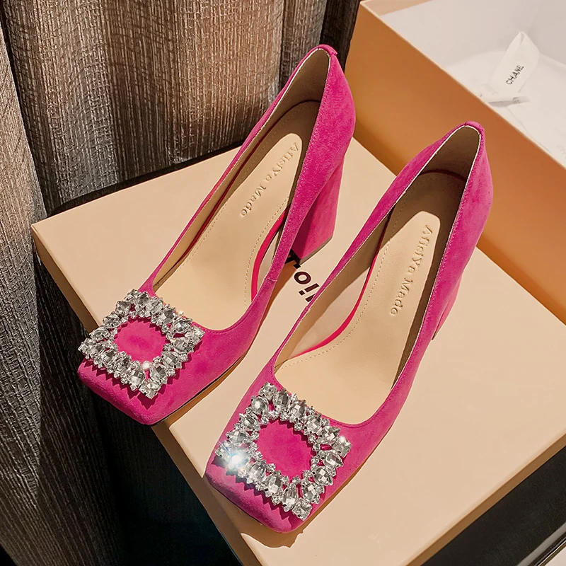 Luxury suede bling Crystal Mary Janes Shoes New square toe Chunky High Heels Women brand Shallow Fashion Sexy Party Dress Pumps
Luxury suede bling Crystal Mary Janes Shoes New square toe Chunky High Heels Women brand Shallow Fashion Sexy Party Dress Pumps
