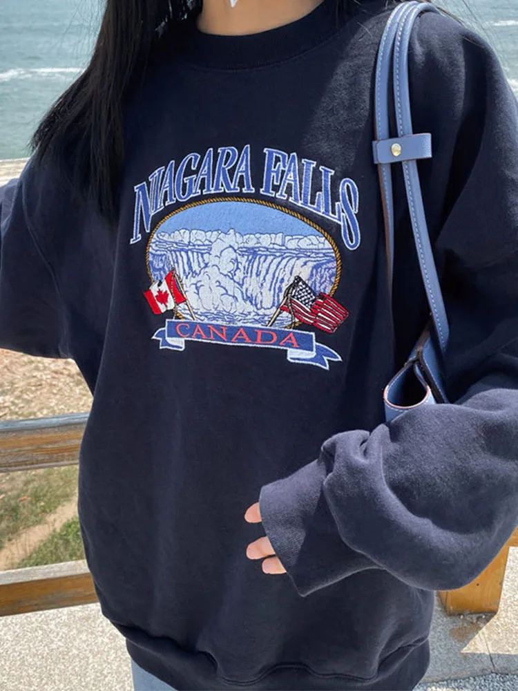 BM Wind Brandy the Same American Vintage Ken Bean the Same Bm Navy Blue with Velvet Waterfall Embroidery Hoodie Lovers
BM Wind Brandy the Same American Vintage Ken Bean the Same Bm Navy Blue with Velvet Waterfall Embroidery Hoodie Lovers