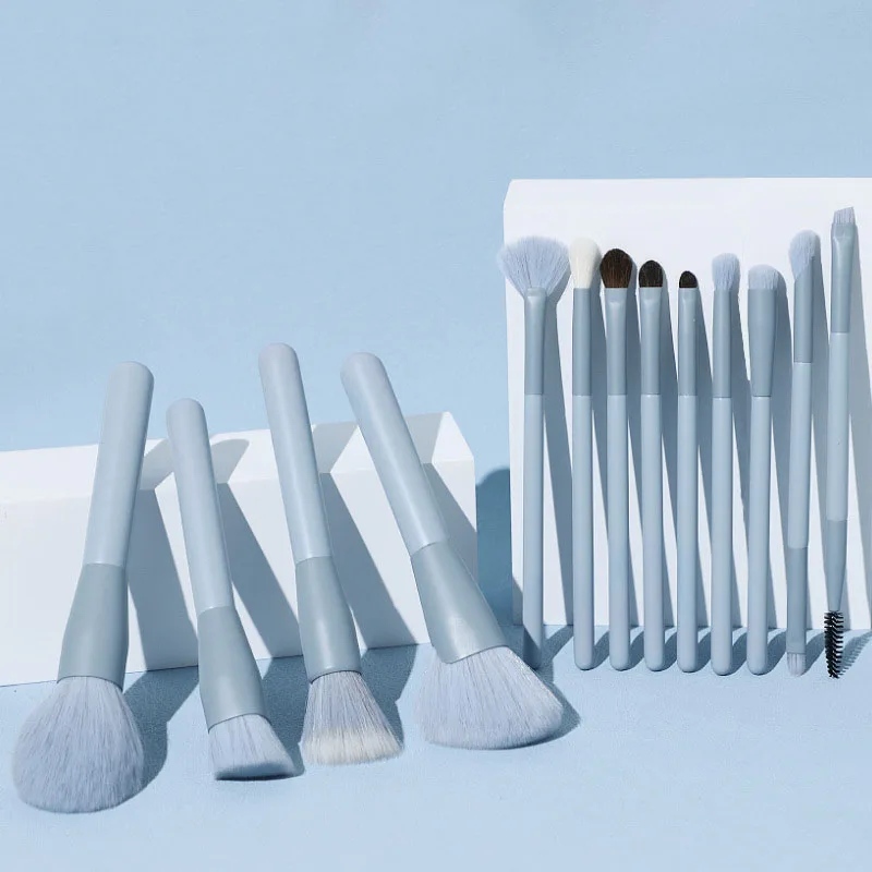 13Pcs Multifunctional makeup brush set eye-mixed face makeup brush blush highlight eyeshadow concealer
13Pcs Multifunctional makeup brush set eye-mixed face makeup brush blush highlight eyeshadow concealer