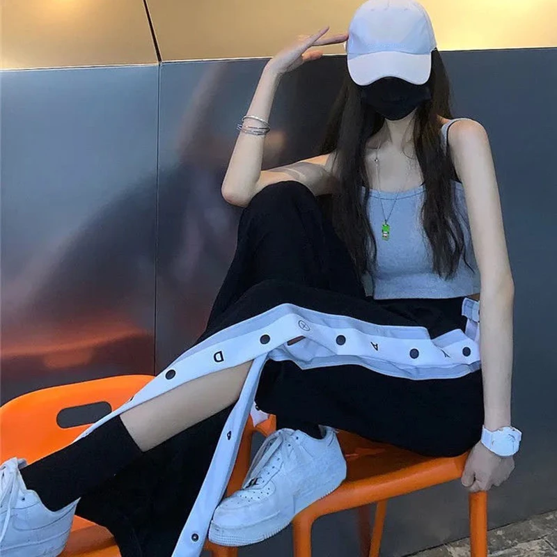 fashionableSummer Breasted Slit Straight Color Matching Stitching Pants Basketball Training Sports TrousersLoose Wide Leg Casual
fashionableSummer Breasted Slit Straight Color Matching Stitching Pants Basketball Training Sports TrousersLoose Wide Leg Casual