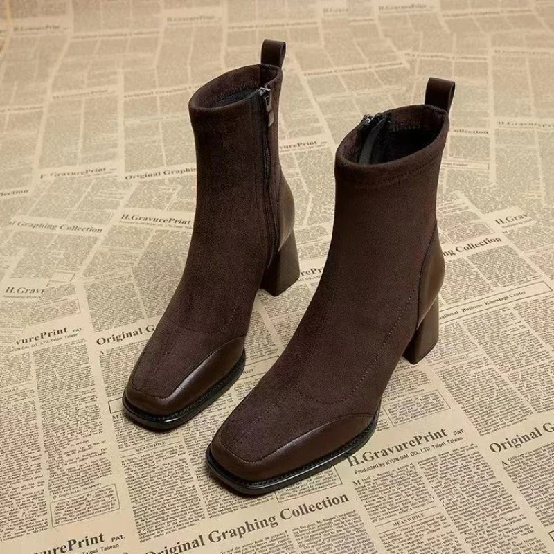 Women's Boots Square Toe Solid Shoes for Women Trend Outdoor Short Tube Boots Square Heel Zippered High Heels
Women's Boots Square Toe Solid Shoes for Women Trend Outdoor Short Tube Boots Square Heel Zippered High Heels