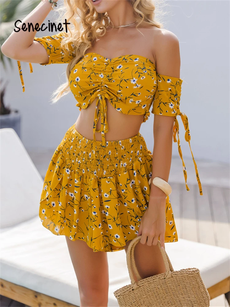 Senecinet Women Floral Print Two Piece Set Sexy off Shoulder Slash Neck Elastic Slim Tops+Shorts Boho Holiday Casual Set Summer
Senecinet Women Floral Print Two Piece Set Sexy off Shoulder Slash Neck Elastic Slim Tops+Shorts Boho Holiday Casual Set Summer