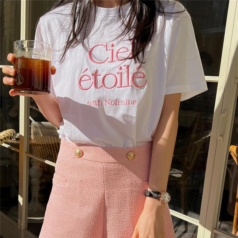 Limiguyue Letters Embroidered T-Shirt Women Summer Harajuku Loose Tops Tees Vintage Simple Short Sleeve Crew Neck Tshirts J299
Limiguyue Letters Embroidered T-Shirt Women Summer Harajuku Loose Tops Tees Vintage Simple Short Sleeve Crew Neck Tshirts J299