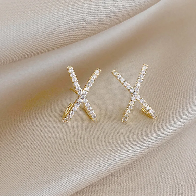 2022 New S925 Ear Stitch Letter X-shaped Bend Hook Ear Stud Female Small Simple and Versatile Light Luxury Fashion Jewelry Gift
2022 New S925 Ear Stitch Letter X-shaped Bend Hook Ear Stud Female Small Simple and Versatile Light Luxury Fashion Jewelry Gift