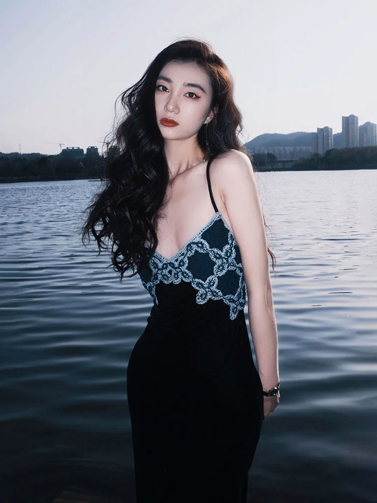 Sleeveless suspender dress Women's 2023 Summer New Design Sense Small Premium Sense French Style Dress
Sleeveless suspender dress Women's 2023 Summer New Design Sense Small Premium Sense French Style Dress