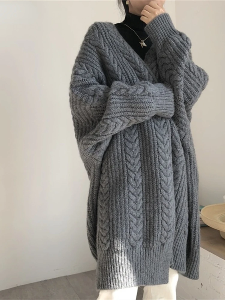 2022 Loose Knitting Long Women's Sweaters Autumn Winter Bat Sleeve Solid Color Casual Cardigans Warm Wild Knitwear Jackets Tops
2022 Loose Knitting Long Women's Sweaters Autumn Winter Bat Sleeve Solid Color Casual Cardigans Warm Wild Knitwear Jackets Tops
